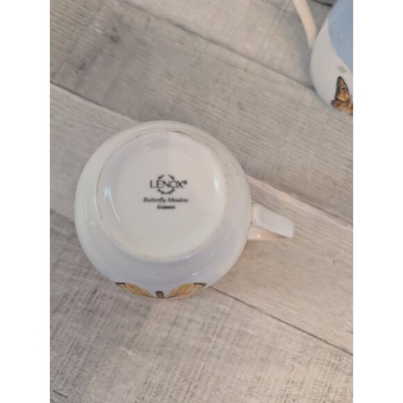 Lenox Butterfly Meadow 2 Porcelain Mugs Pink & Blue Floral Butterfly Meadows - Picture 3 of 3